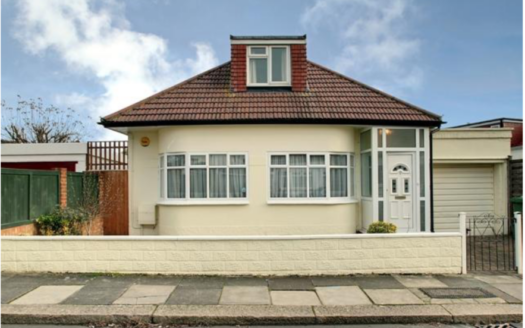 2 Bedroom House – Kingsbury