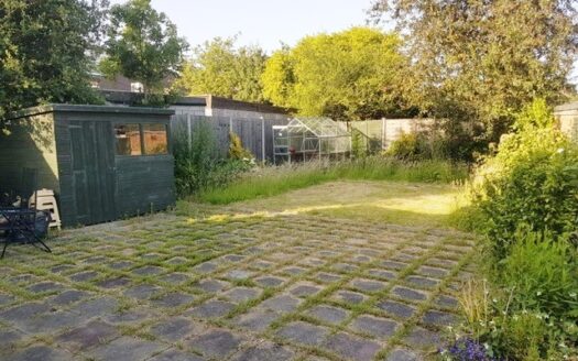 2 Bedroom House – Kingsbury